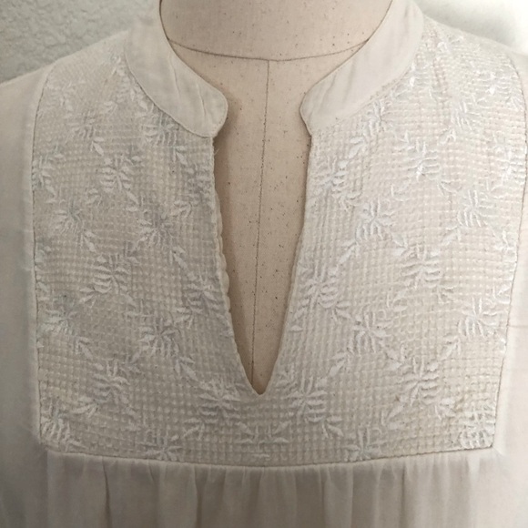 Lucky Brand Embroidered Top~Medium - Picture 2 of 8